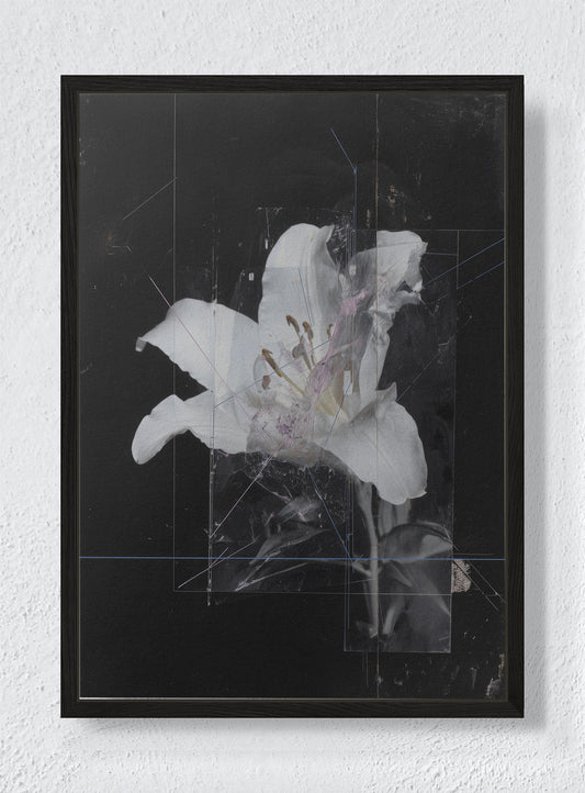 FADED MEMORY - Black frame canvas