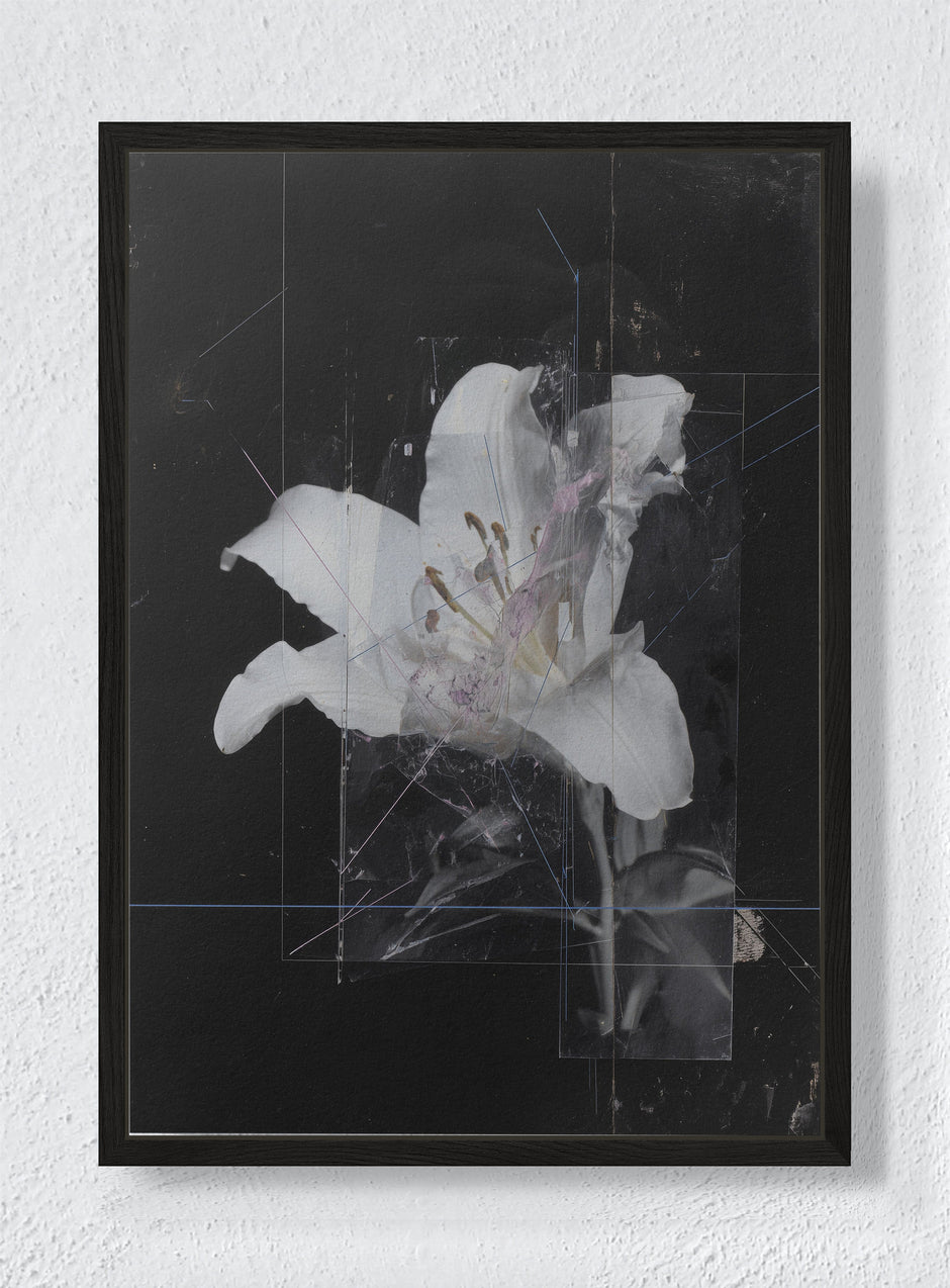 FADED MEMORY - Black frame canvas