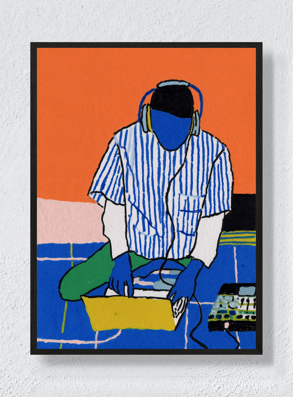 LOST IN THE HEADPHONES - Black Frame