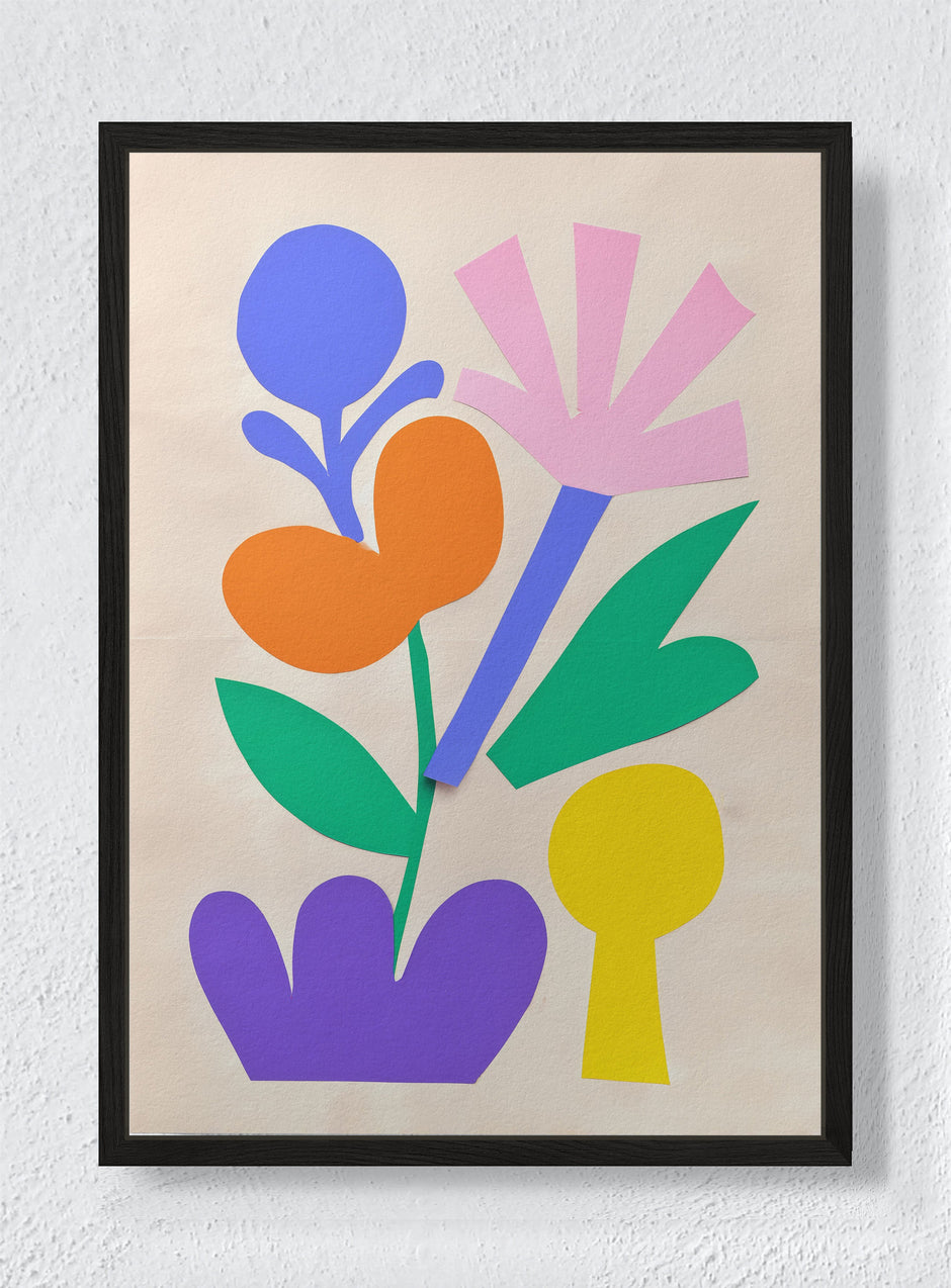 PETALS AND PIECES - Black frame canvas