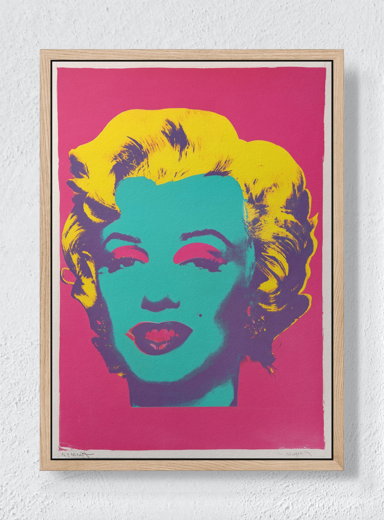 POP PORTRAITURE IN PINK - Natural frame canvas