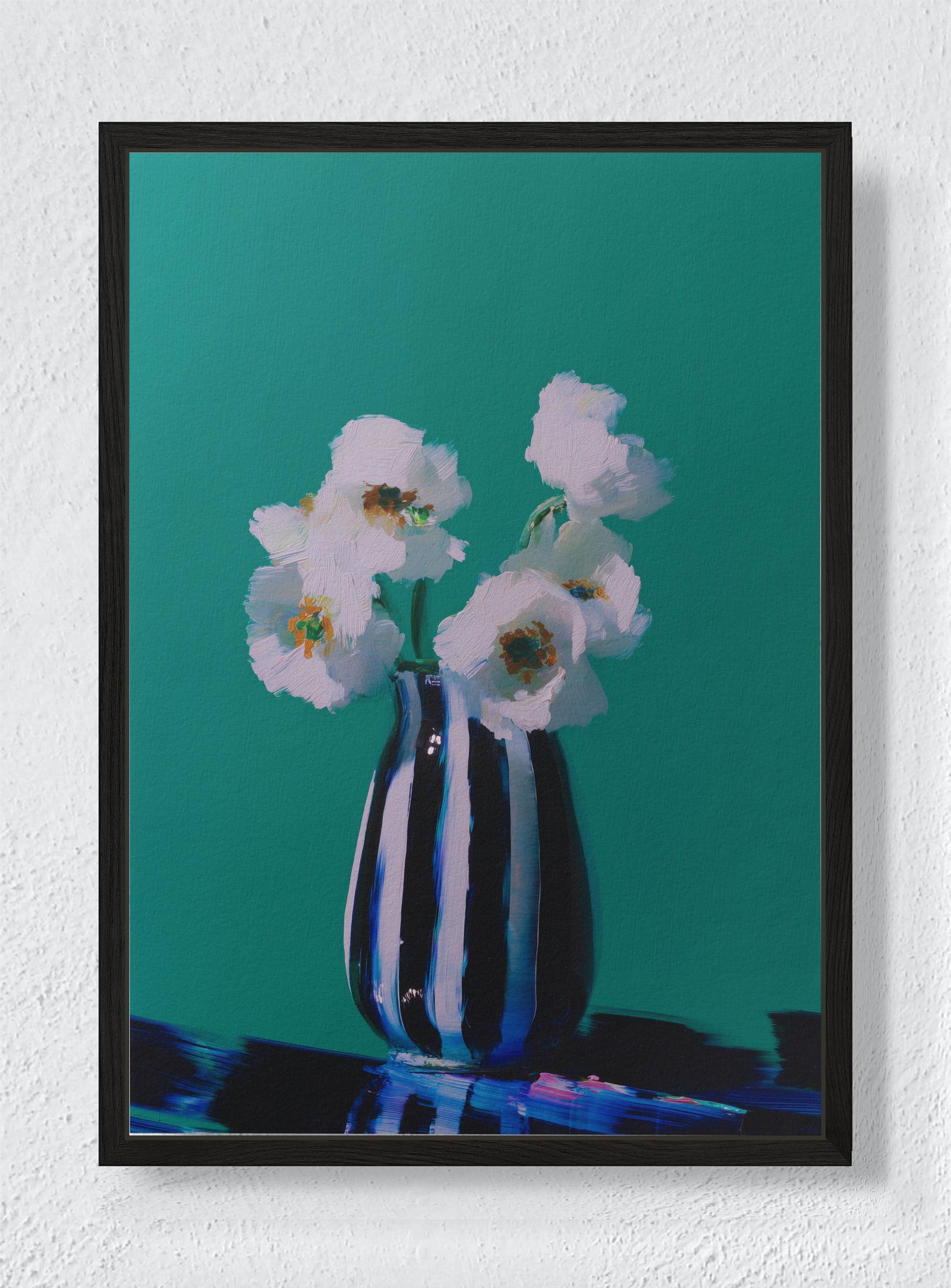 STRIPED SERENITY - Black frame canvas