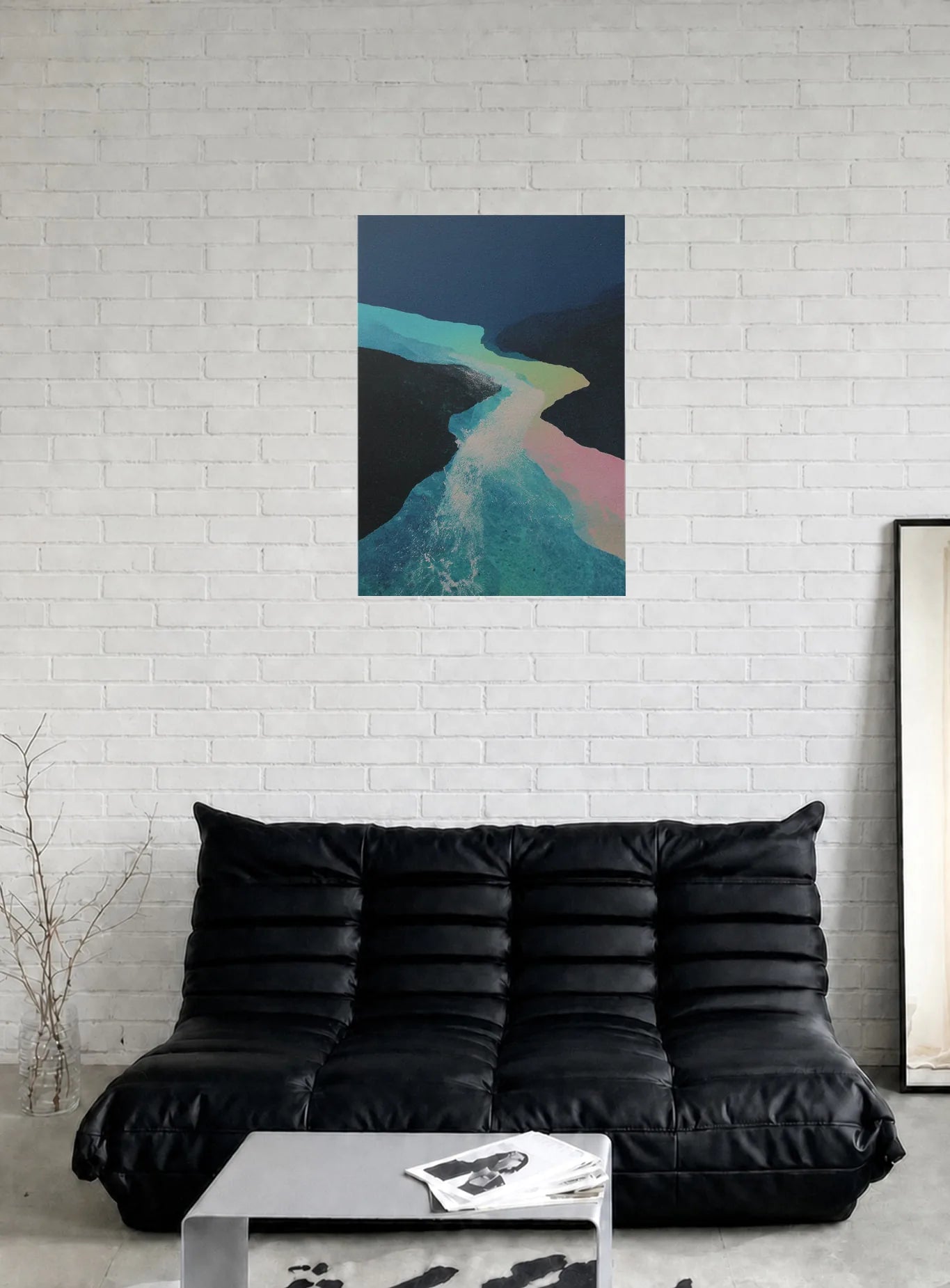 WATER TEACHING ITSELF A SHAPE shown in a room